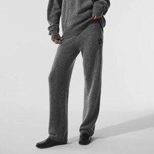 ALO - New Class Cashmere Sweatpants  NWT *Original FACTORY BAG*